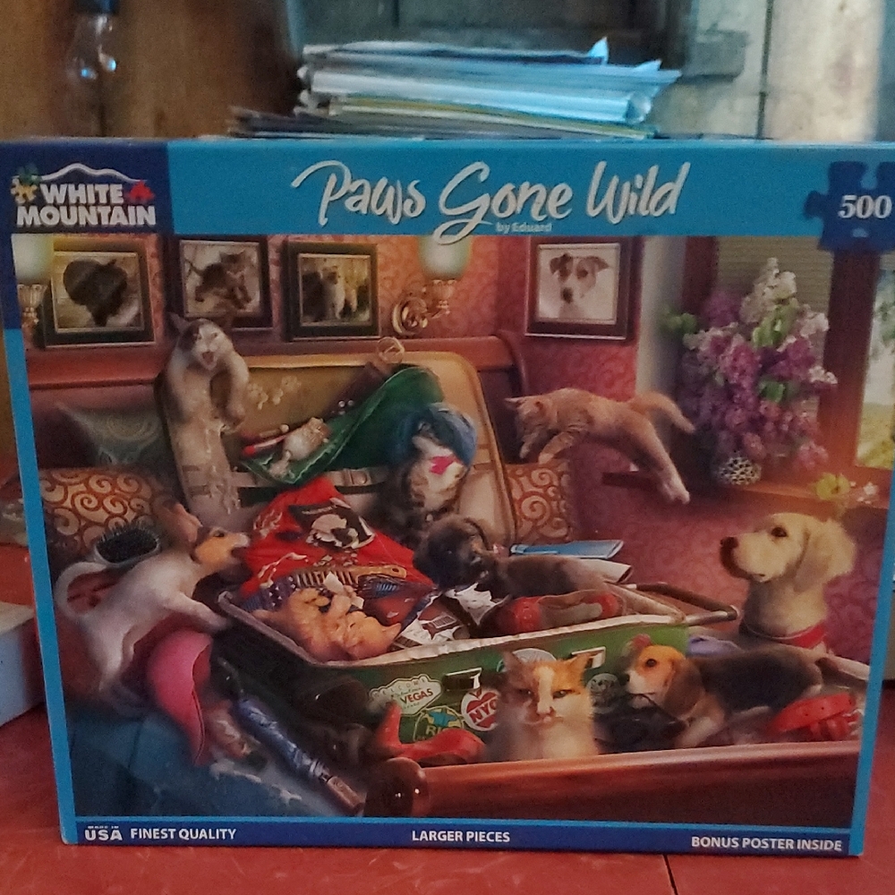 White MOUNTAIN PAWS GONE WILD PUZZLE